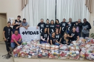Igreja Adventista do S�timo Dia distribui cestas b�sicas em Gaspar
