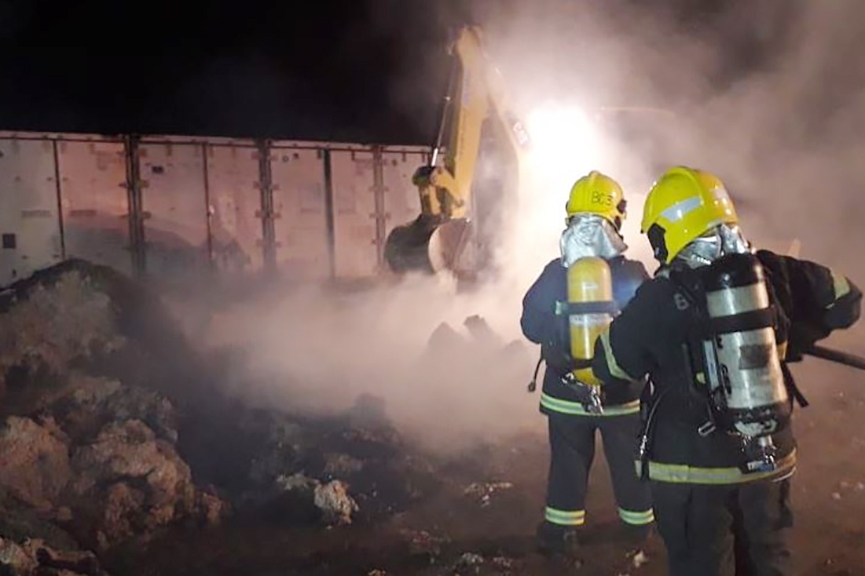 Inc�ndio atinge estoque de algod�o de empresa no Figueira, em Gaspar