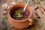 Feijoada vai arrecadar dinheiro para abrigo de animais do bairro Lagoa, em Gaspar