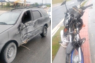 Acidente entre carro e moto deixa jovem ferido em Gaspar