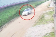 Tr�s casas da mesma rua s�o arrombadas no Po�o Grande, em Gaspar