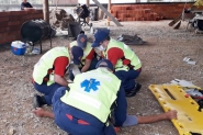 Homem fica ferido ap�s cair de telhado de galp�o em Gaspar