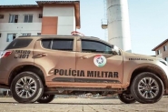 Jovens tentam fugir da pol�cia e acabam detidos por tr�fico de drogas no Coloninha, em Gaspar