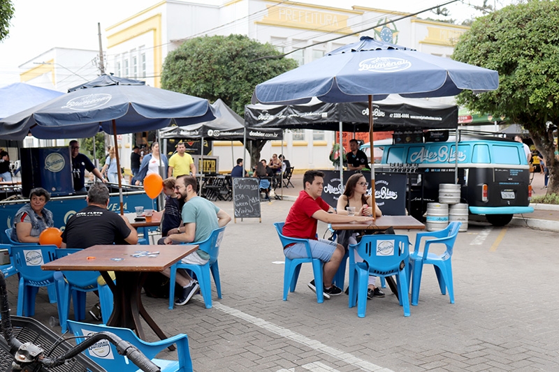 Gaspar abre credenciamento de food trucks para participa��o em eventos