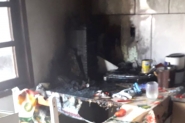 Grelha el�trica causa princ�pio de inc�ndio em casa no Bateias, em Gaspar