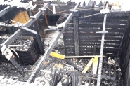 Mulher que perdeu casa em inc�ndio pede ajuda para reconstruir lar