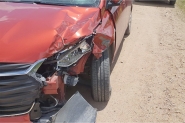 Motociclista fica ferido ap�s colidir contra carro do pr�prio pai em Gaspar