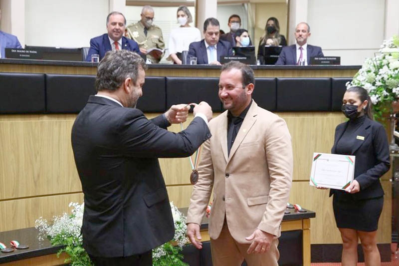 Empresa de Gaspar recebe Comenda do Legislativo Catarinense