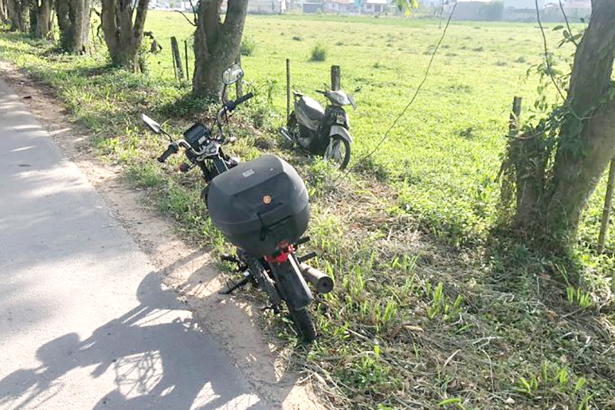 Mulheres s�o hospitalizadas ap�s acidente entre motos em Ilhota