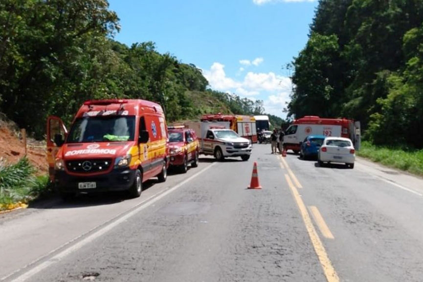 Três pessoas morrem em grave acidente na BR-470, entre Gaspar e Blumenau