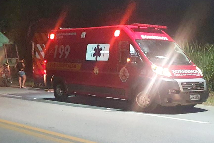 Homem fica desorientado ap�s sofrer queda de moto no Centro de Ilhota