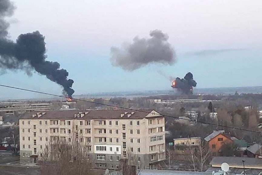 Início da invasão: Rússia dispara mísseis contra cidades da Ucrânia