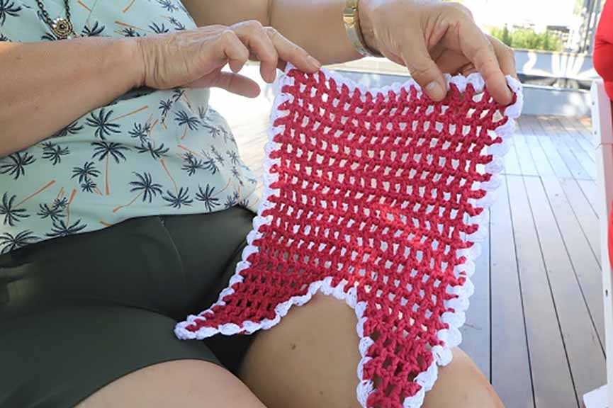 Círculo doa mais de 560 novelos para nova decoração do Mercado Público de Florianópolis