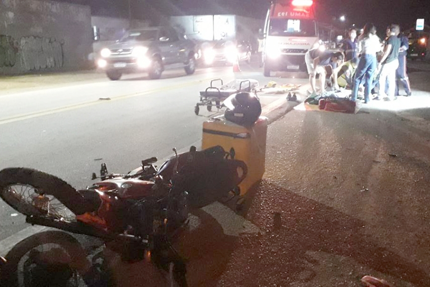 Homem tem parada cardiorrespirat�ria ap�s grave acidente na Anfil�quio Nunes Pires, em Gaspar