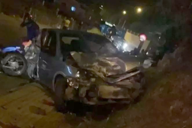 Acidente entre carro e motos mata jovem e deixa outros dois feridos em Brusque