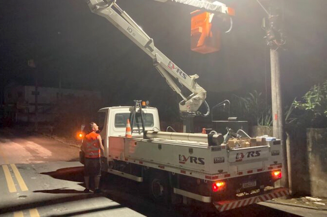 Ruas de Gaspar ganham l�mpadas de LED