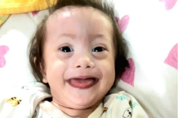 Fam�lia de Gaspar arrecada dinheiro para cirurgia de beb� com problema no cora��o