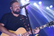 Cantor Fernandinho se apresenta nesta quinta na ExpoGaspar