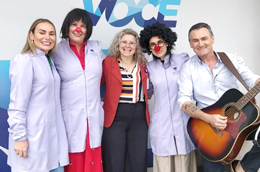 Volunt�rios levam alegria aos pacientes do Hospital de Gaspar