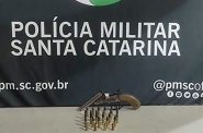 Homem � preso com arma sem registro e muni��es na Margem Esquerda, em Gaspar
