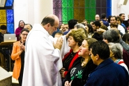 Missa com padre João Bachmann e festejos populares marcam segundo dia da Festa de Santa Clara