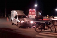Duas pessoas são hospitalizadas após colisão entre moto e carros em Gaspar