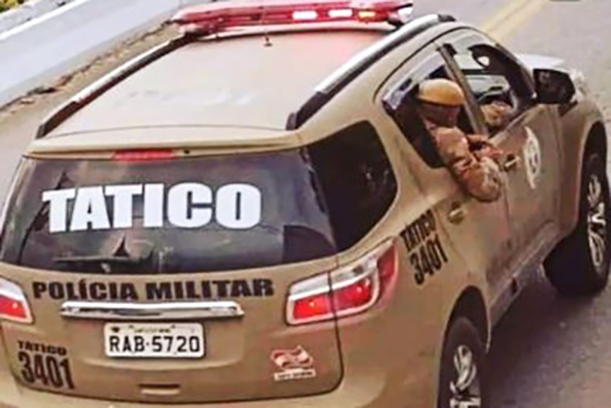 Menor tenta fugir e acaba apreendido com crack e maconha no Coloninha, em Gaspar