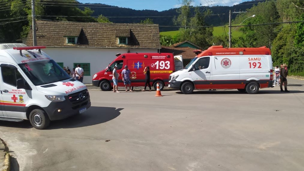 Vereador mata empresário com facadas em briga por política em bar do Alto Vale