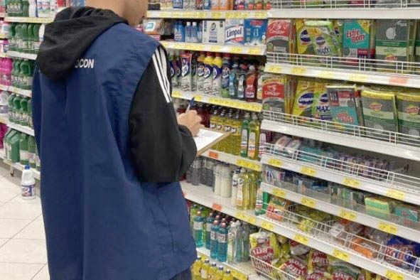 Procon compara pre�os cobrados por sete supermercados de Gaspar