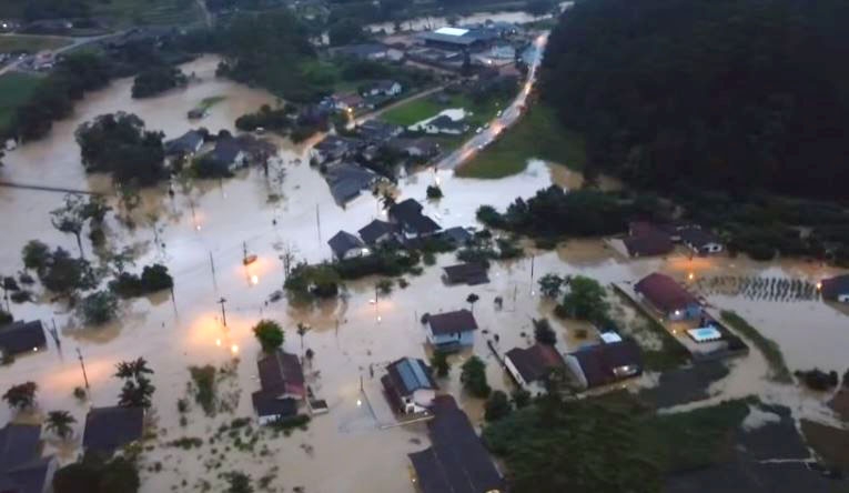 Forte chuva provoca enchente em Benedito Novo