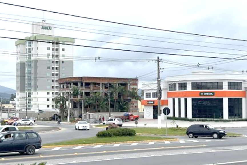 Vereadores aprovam mo��o de apelo ao governador por plano de seguran�a no trevo do bairro Sete