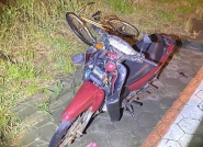 Colisão entre moto e bicicleta deixa adolescentes e adulto feridos em Ilhota