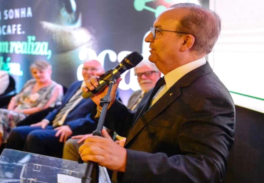 Governador eleito Jorginho Mello garante Programa Faculdade Gratuita em 2023