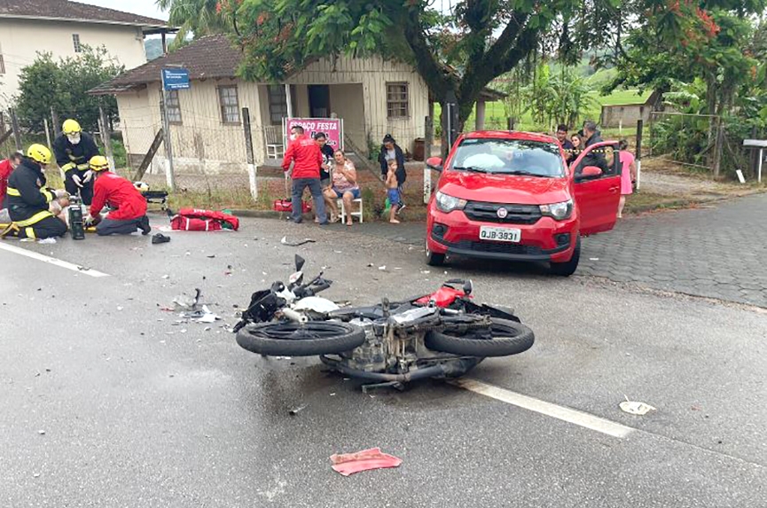 Motociclista é hospitalizado após acidente na rodovia entre Gaspar e Ilhota
