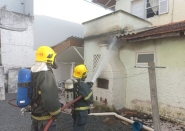 Princípio de incêndio atinge casa no Centro de Gaspar