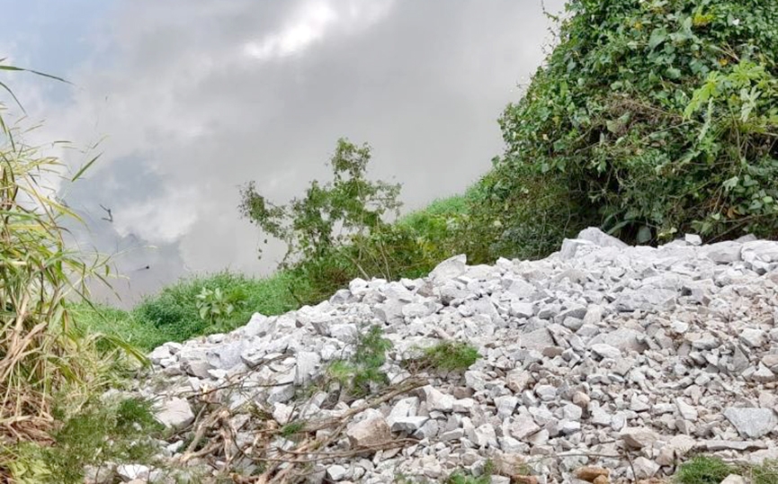 Rua do bairro Sete de Setembro recebe obra de conten��o