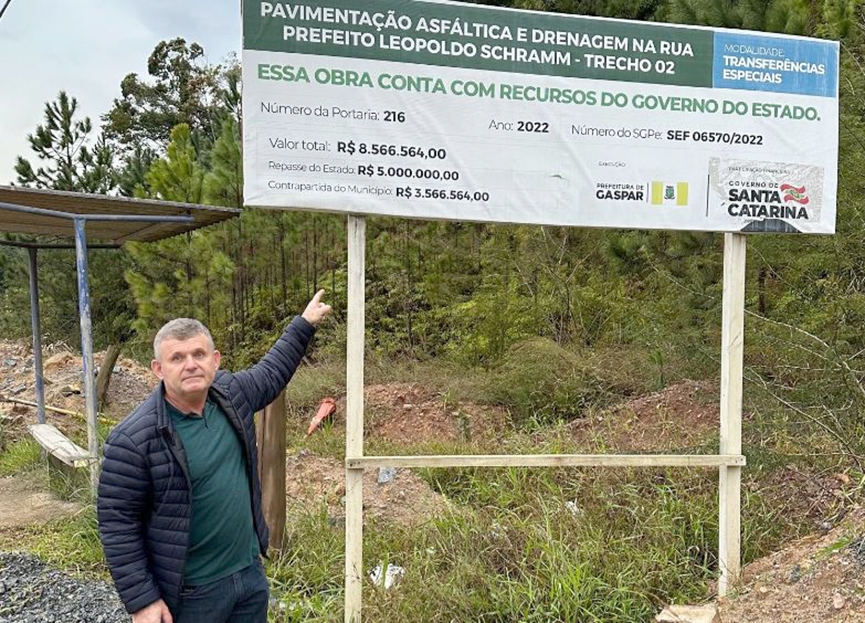 Vereador cobra continuidade de obras do Plano Mil paralisadas em Gaspar