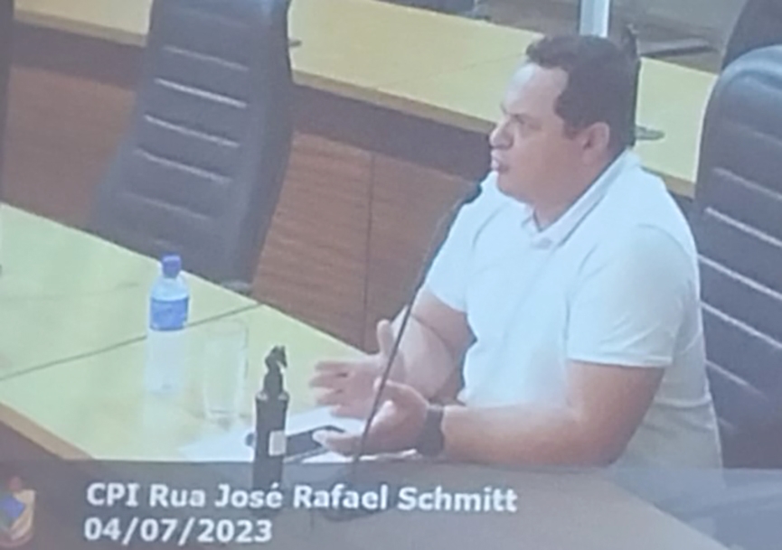 Ex-secret�rio de Fazenda presta depoimento em CPI que investiga propina em obra em Gaspar