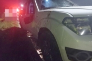 Carro colide contra �rvore no bairro Santa Terezinha, em Gaspar	