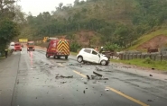 Homem morre em colis�o frontal e BR-470 fica bloqueada, em Rodeio