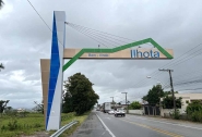 Ilhota ativa cinco abrigos e populao pode pedir ajuda para mudana
