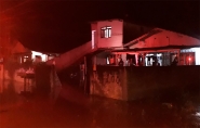 Bombeiros resgatam mais de 20 pessoas e quatro animais ilhados nos bairros Figueira e Coloninha