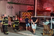 Incêndio criminoso atinge galpão e carro que era restaurado em Gaspar