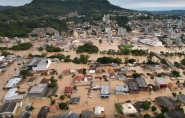 Gasparense arrecada comida, gua e produtos de limpeza e higiene para famlias de Rio do Sul