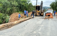 Abastecimento de gua  temporariamente interrompido na rua Vidal Flavio Dias, no Belchior