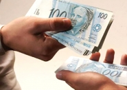 Moradora de Gaspar que extorquiu homem em aplicativo de namoro tem celular apreendido