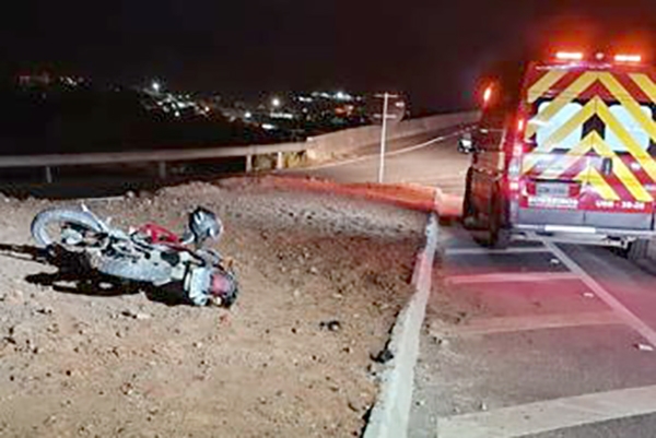Queda de motocicleta deixa homem ferido na BR-470, em Ilhota