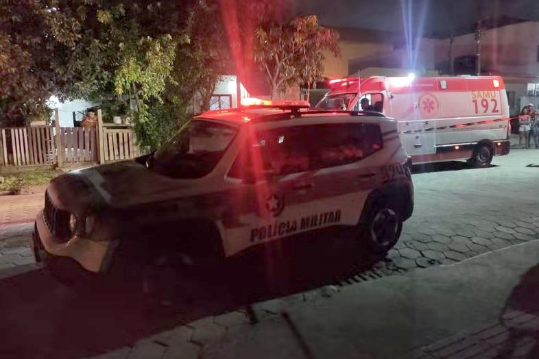 Pol�cia investiga linchamento de suspeito de estupro morto em Itaja�