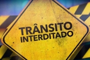 Trecho da BR-470  temporariamente interditado nesta tera em Gaspar