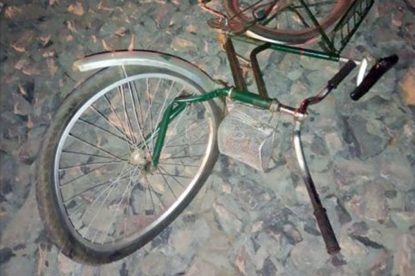 Colis�o acaba com ciclista morto na BR-470, em Indaial